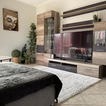 Zen Garden Vendeghaz アパート *